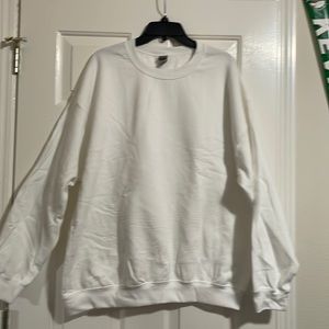 White fleece Sweatshirt-Ladies or Men’s size XL